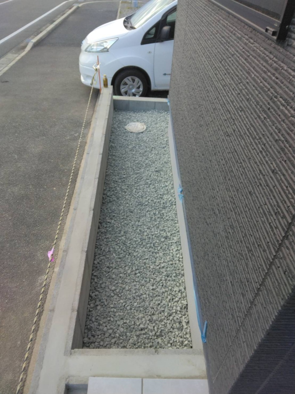 【新築】大理石調の床材とこだわりの照明が彩る家(八女市)【施工進行中】