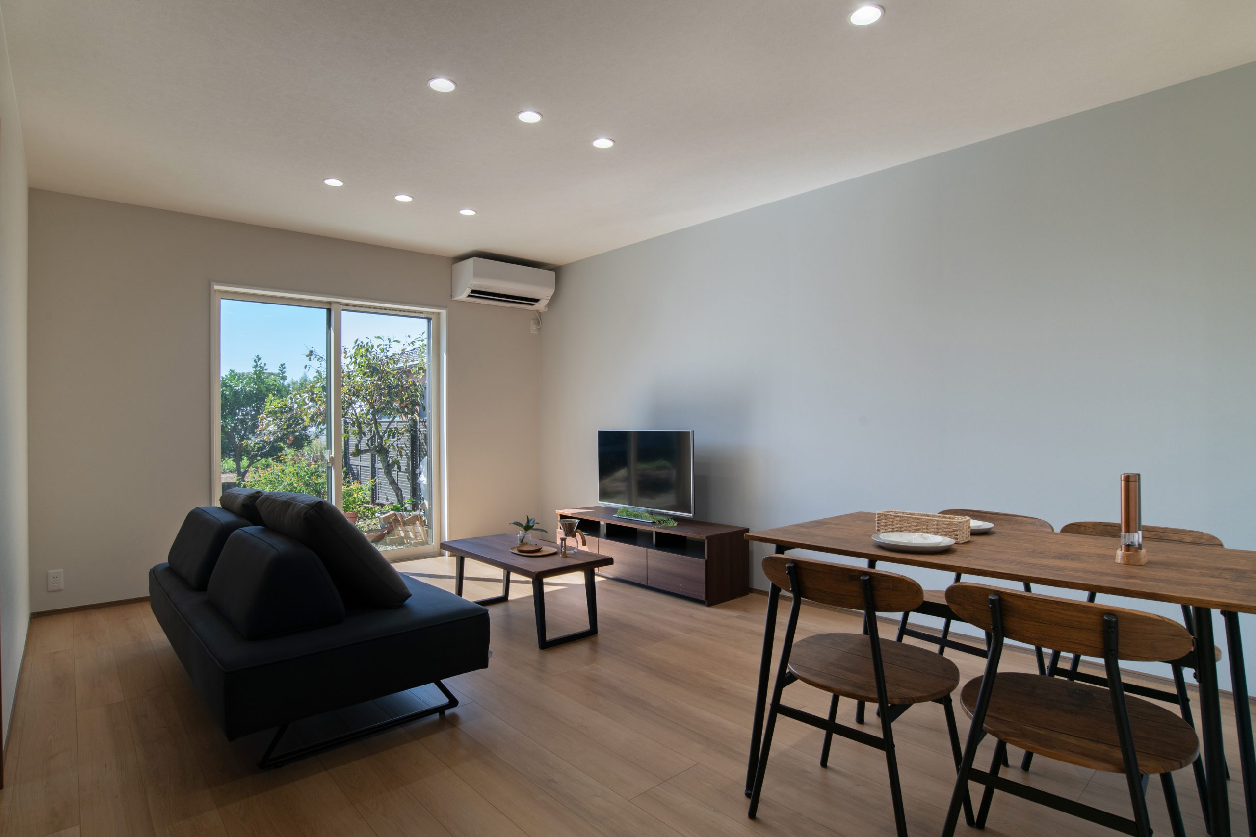 静かな時が寄り添う安らぎの家